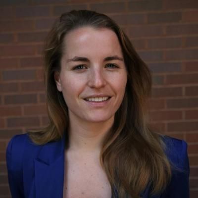 Hilary Faxon headshot