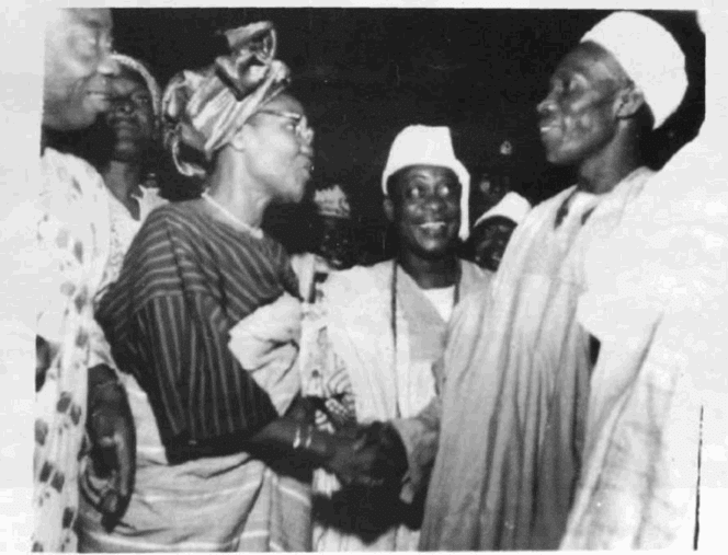 Funmilayo Ransome-Kuti greeting Abubakar Tafawa Balewa. 